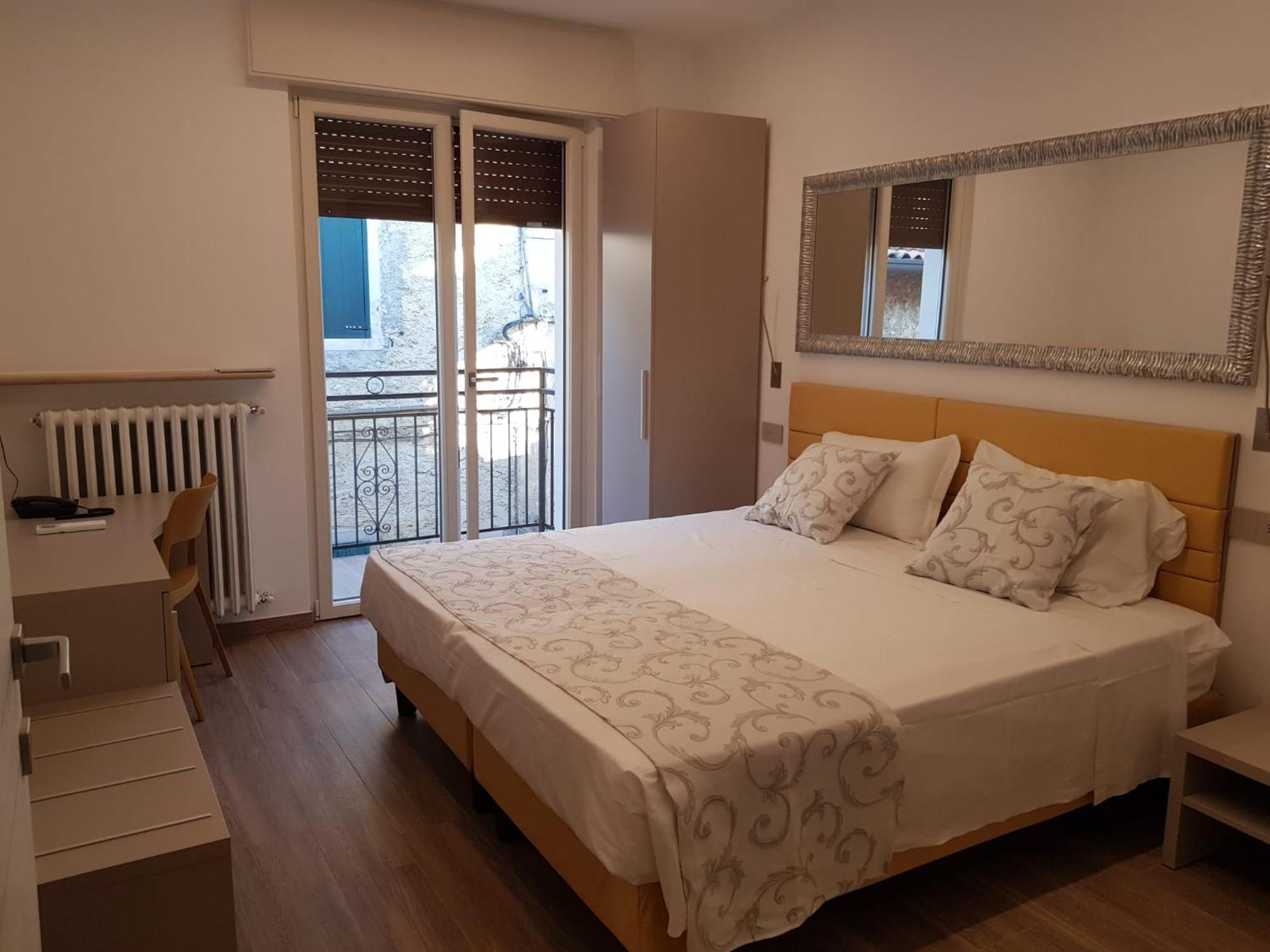 Hotel Pace Brenzone sul Garda Exteriér fotografie